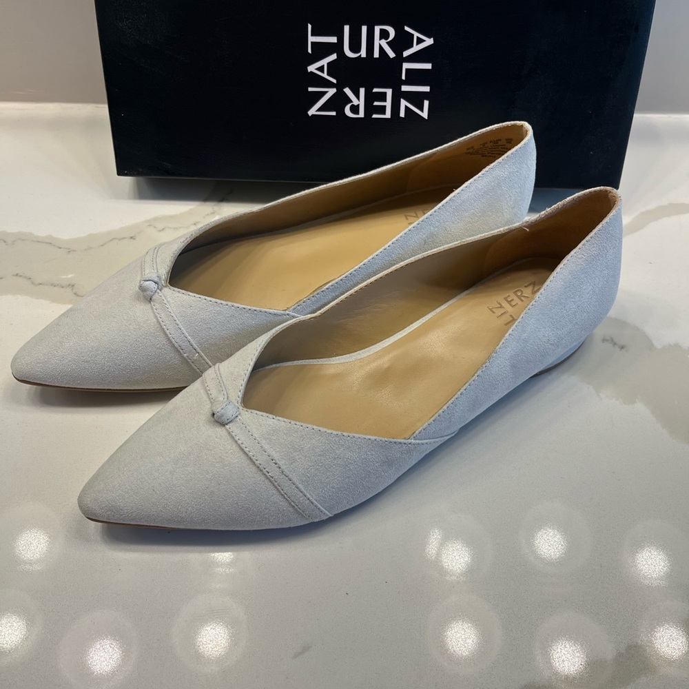 Naturalizer Women's Elegant Cream Flats - NWOT